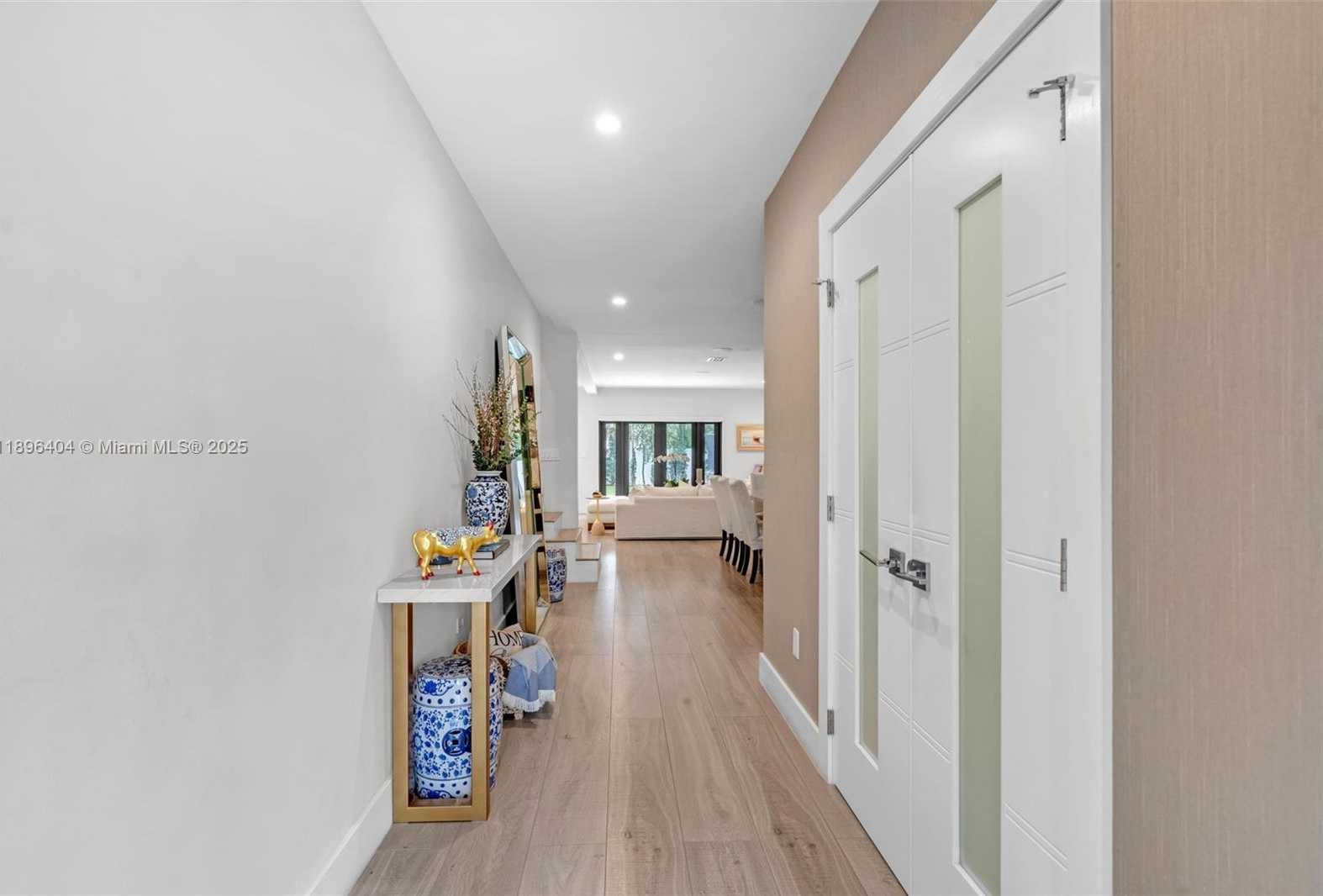 Small Image of 6235 ALTON RD, Miami Beach Number 4