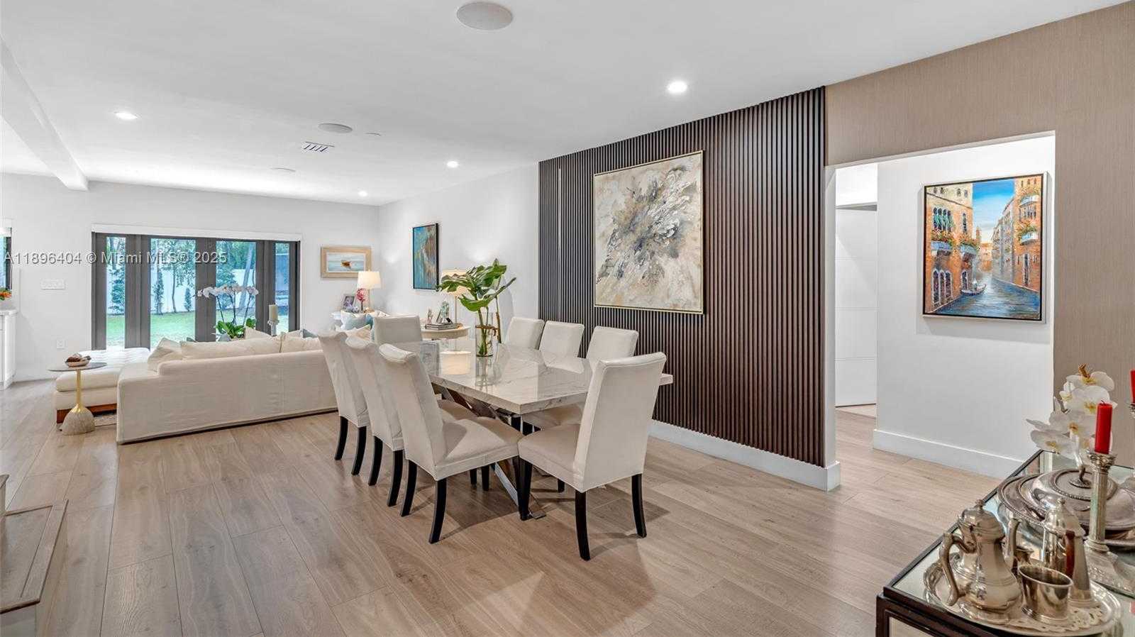 Small Image of 6235 ALTON RD, Miami Beach Number 5