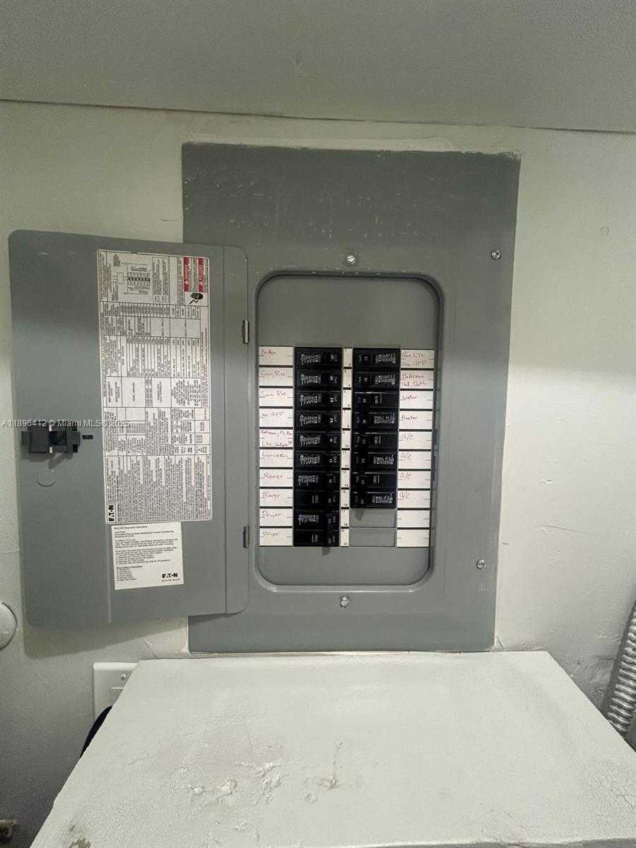 Small Image of 4804 NORTH WEST 50TH CT, Tamarac Number 9