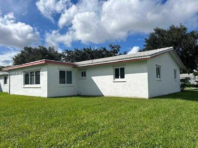 Small Image of 8544 NORTH CAMPANELLI BLVD, Plantation Number 24