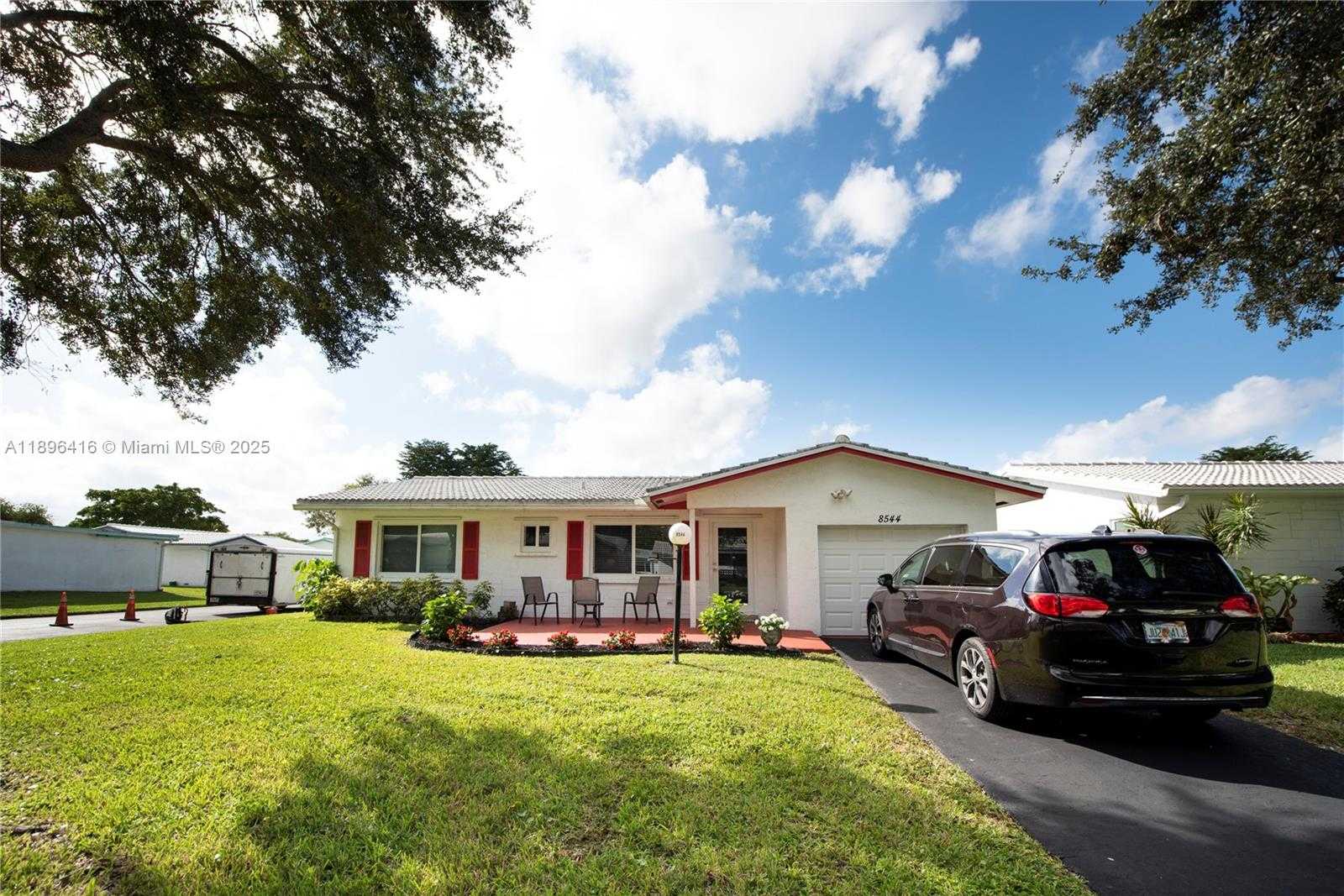 Small Image of 8544 NORTH CAMPANELLI BLVD, Plantation Number 27