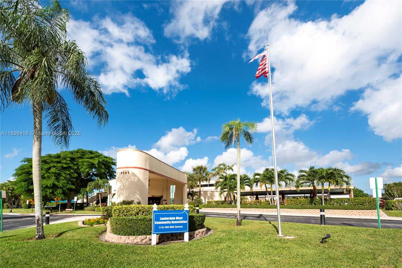 Small Image of 8544 NORTH CAMPANELLI BLVD, Plantation Number 31