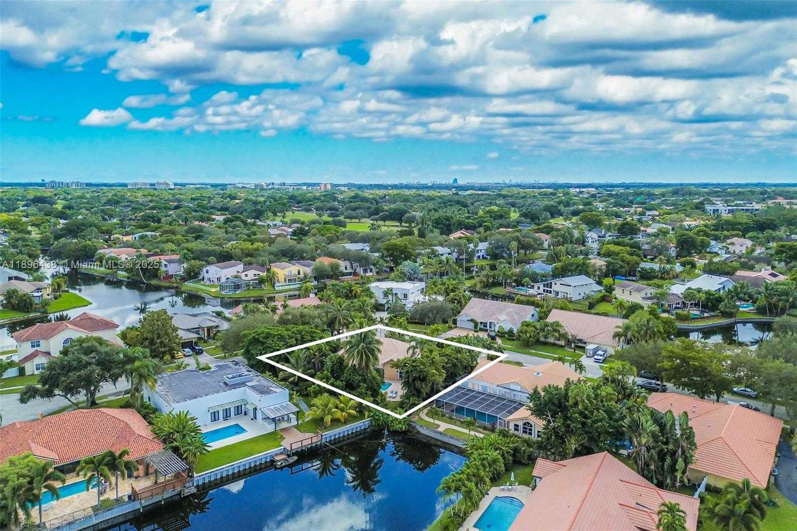 Small Image of 10101 SOUTH WEST 5TH ST, Plantation Number 69