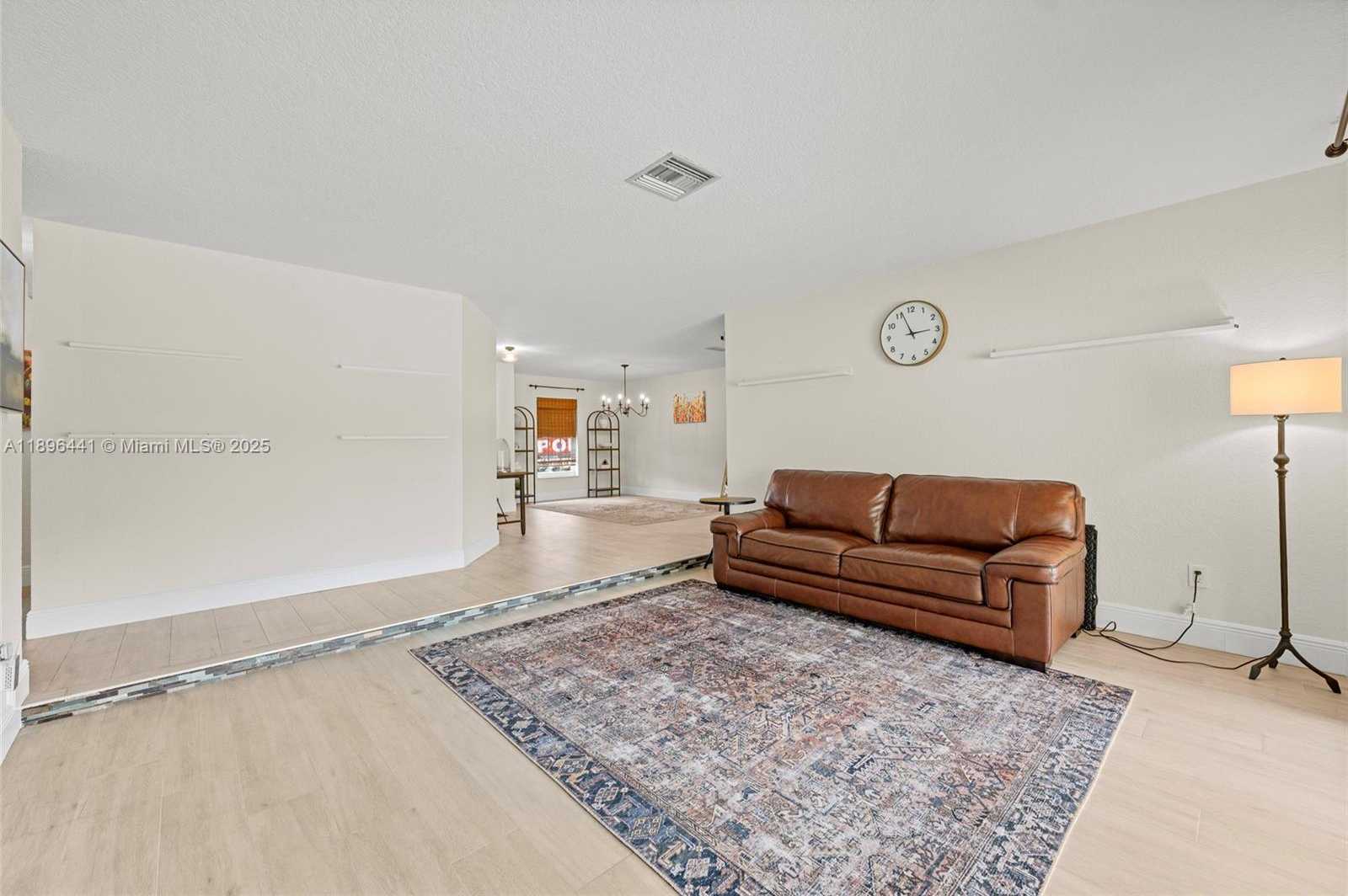 Small Image of 835 WEST PLANTATION CIR, Plantation Number 14