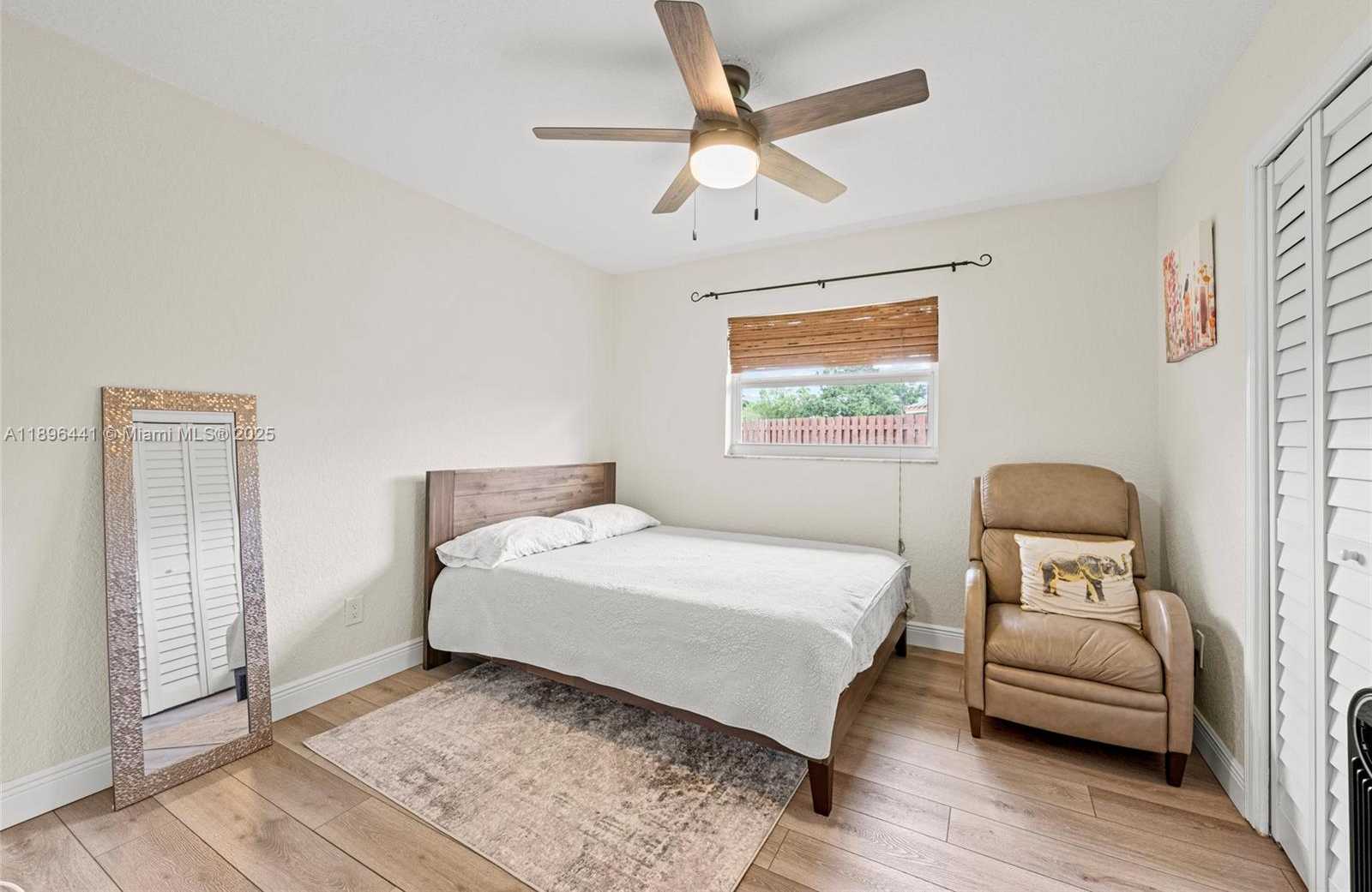 Small Image of 835 WEST PLANTATION CIR, Plantation Number 19