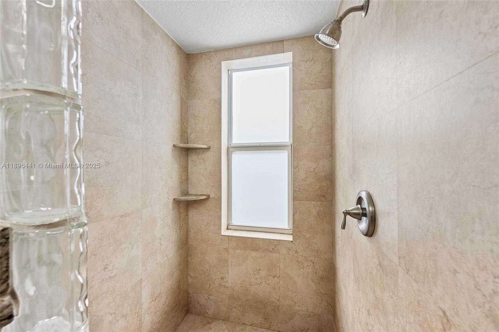 Small Image of 835 WEST PLANTATION CIR, Plantation Number 23