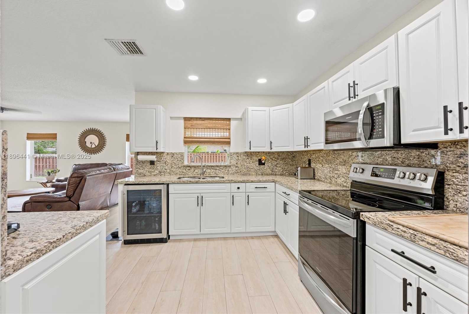 Small Image of 835 WEST PLANTATION CIR, Plantation Number 24