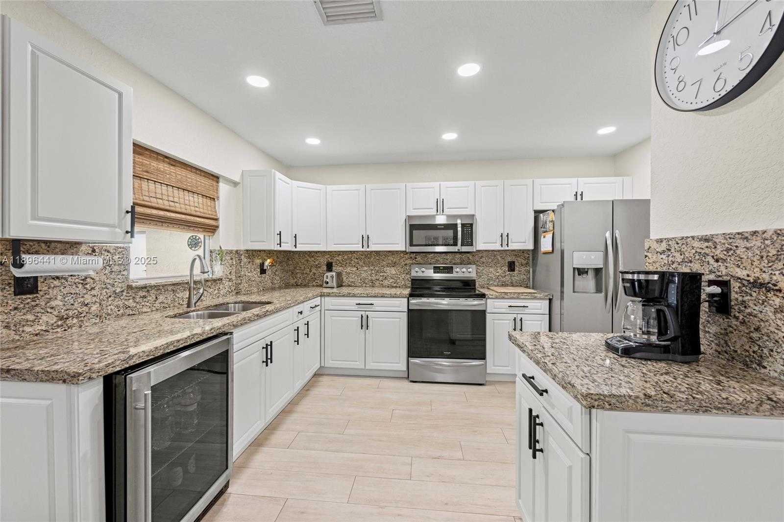 Small Image of 835 WEST PLANTATION CIR, Plantation Number 25