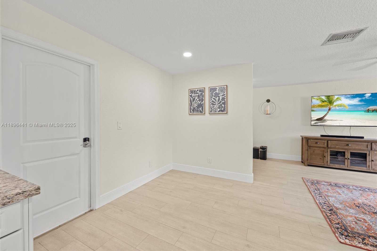 Small Image of 835 WEST PLANTATION CIR, Plantation Number 27