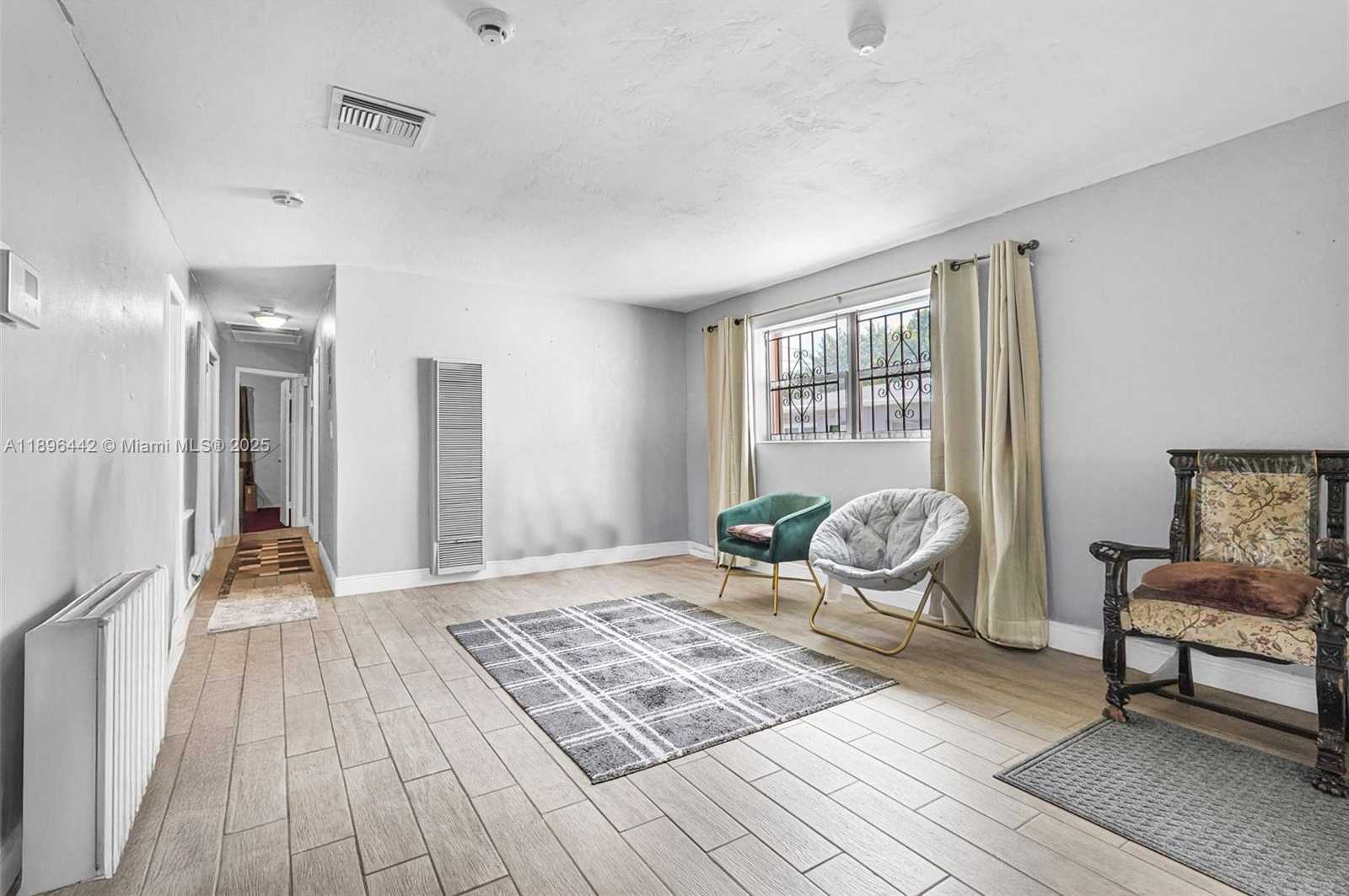 Small Image of 5424 MAYO ST, Hollywood Number 13