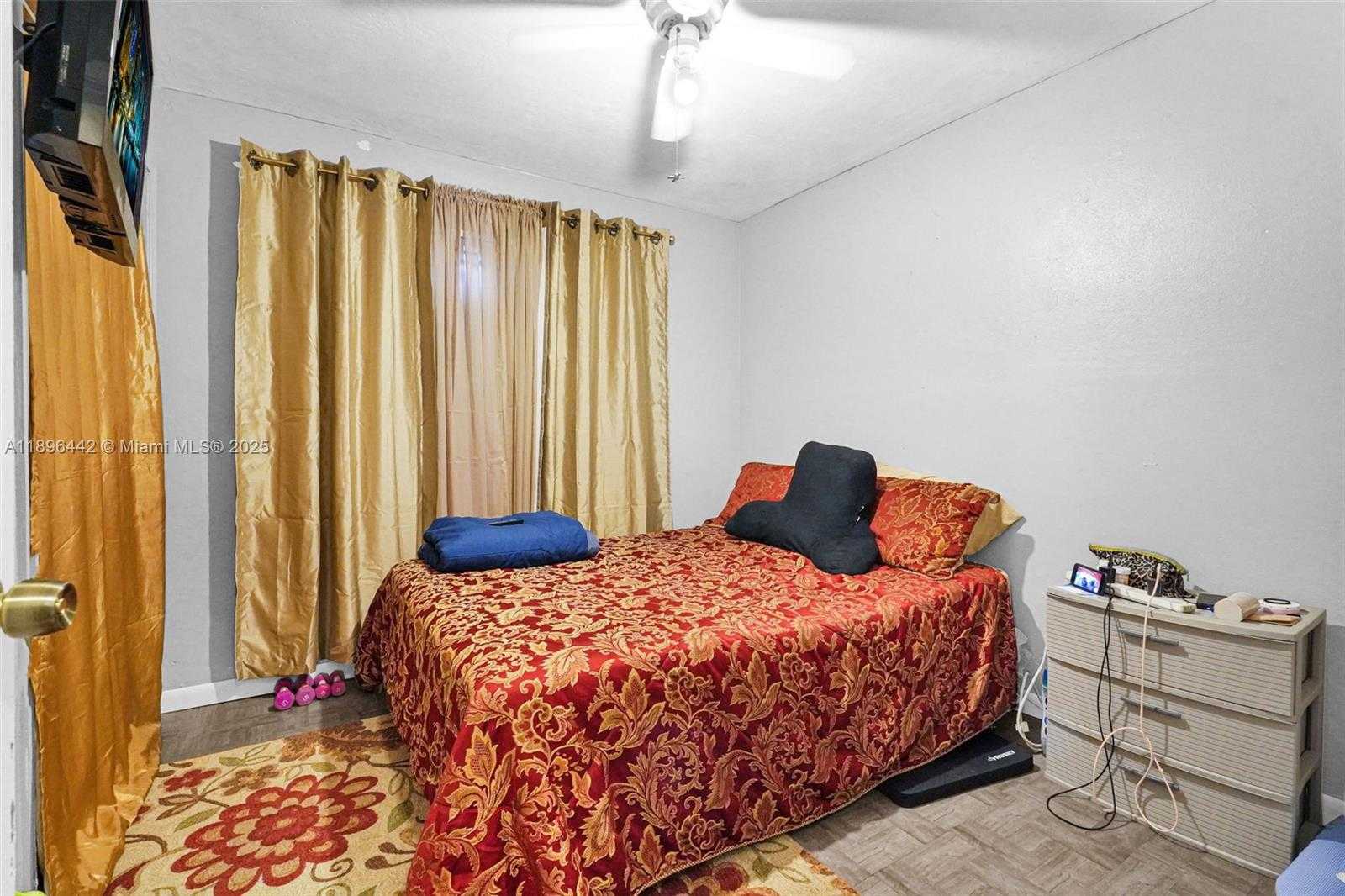Small Image of 5424 MAYO ST, Hollywood Number 21