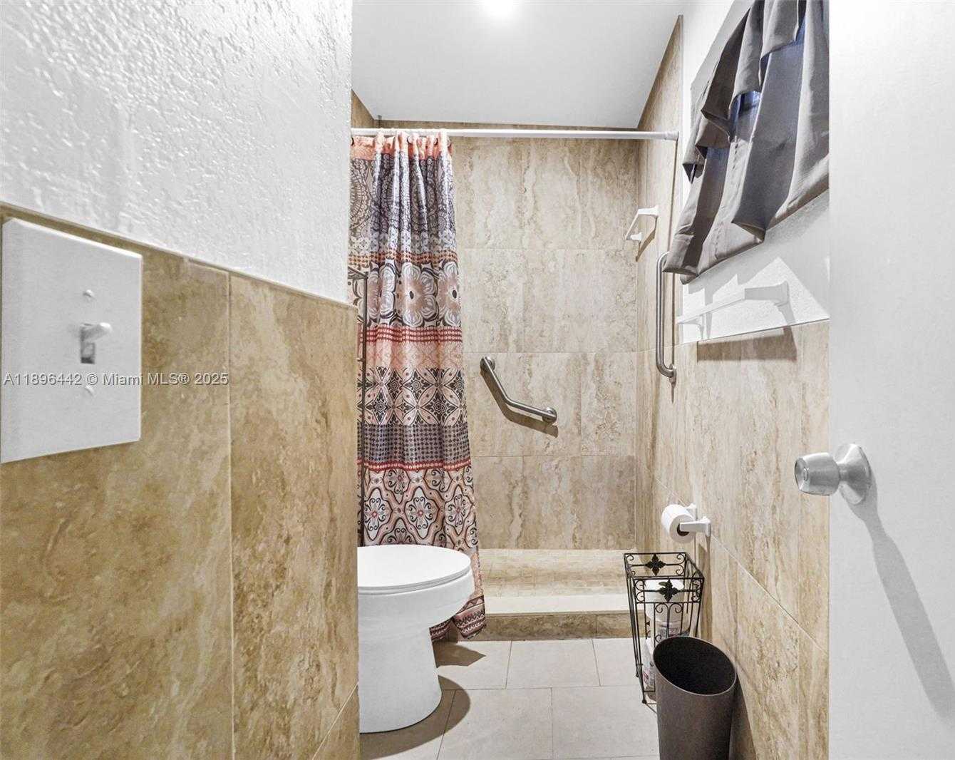 Small Image of 5424 MAYO ST, Hollywood Number 30