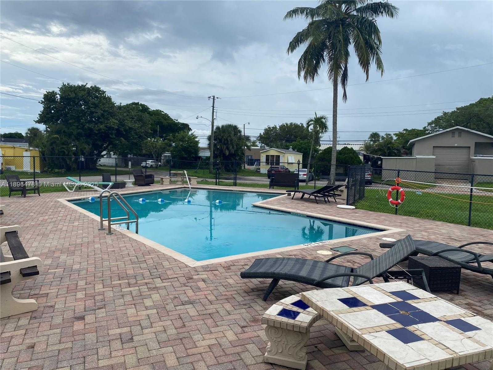 Small Image of 877 NORTH EAST 63RD ST, Fort Lauderdale Number 10