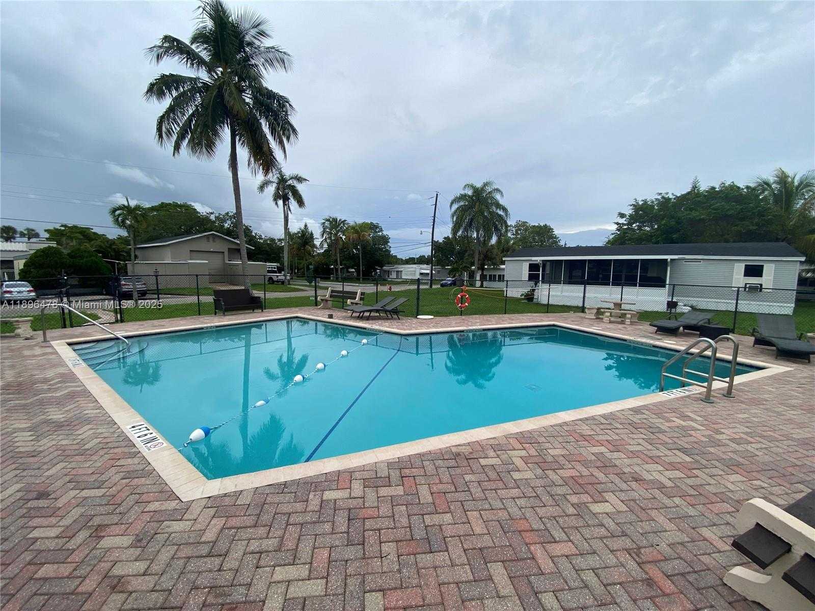 Small Image of 877 NORTH EAST 63RD ST, Fort Lauderdale Number 11