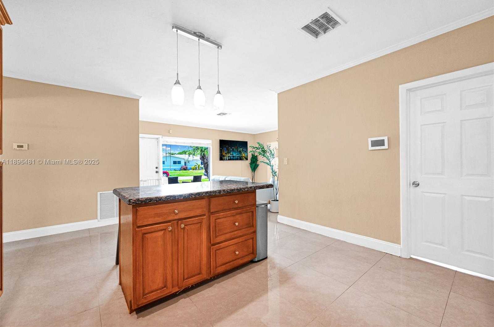 Small Image of 9740 CUTLER RIDGE DR, Cutler Bay Number 9