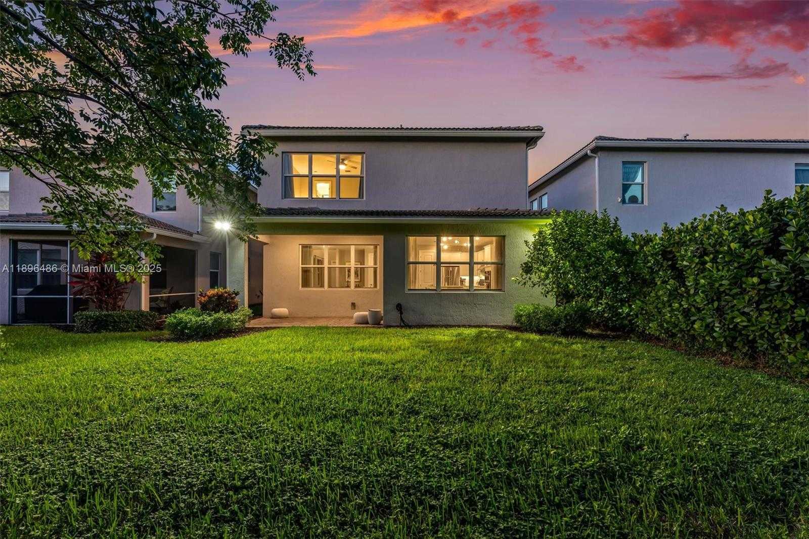 Small Image of 4434 FICUS ST, Hollywood Number 33