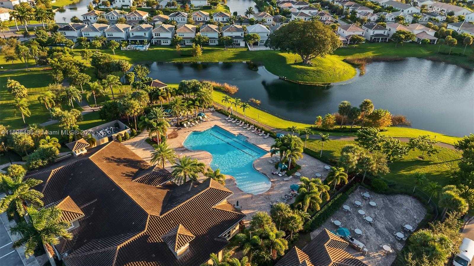 Small Image of 4434 FICUS ST, Hollywood Number 38