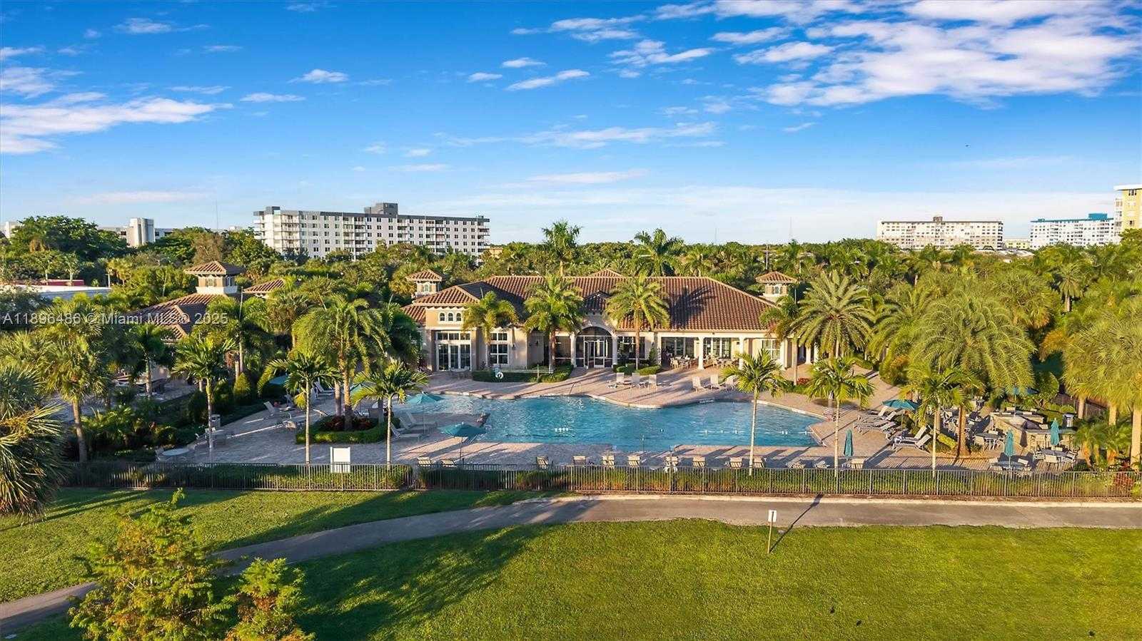 Small Image of 4434 FICUS ST, Hollywood Number 39