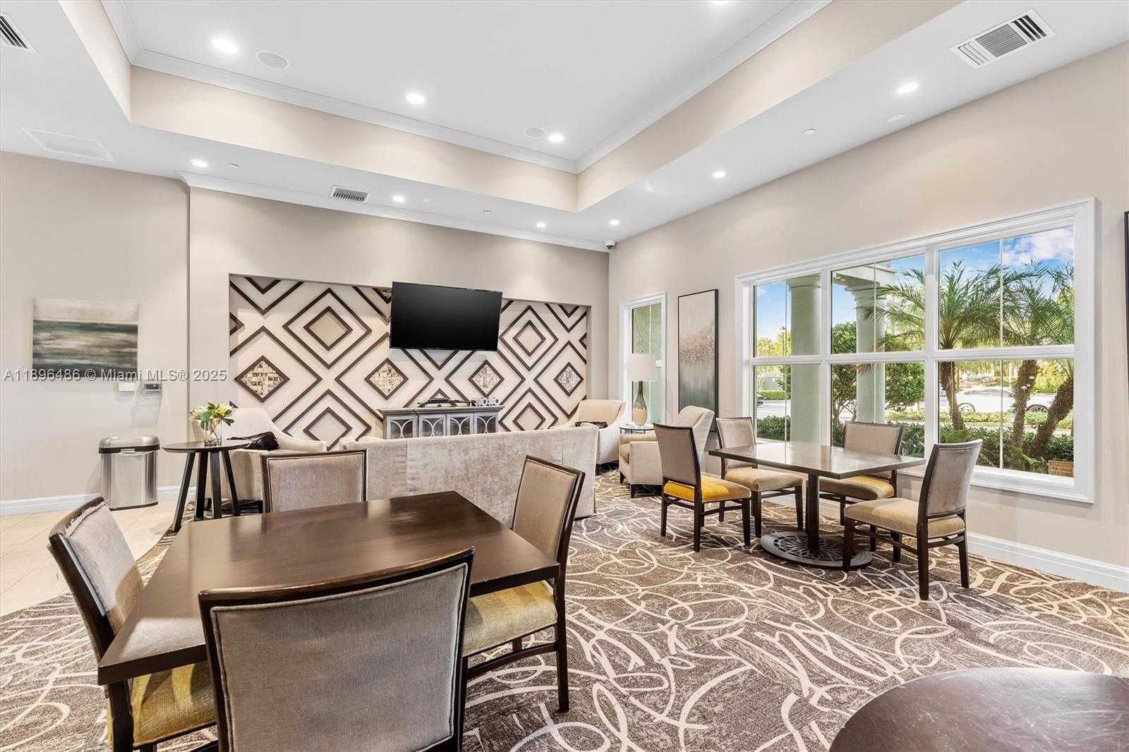 Small Image of 4434 FICUS ST, Hollywood Number 41