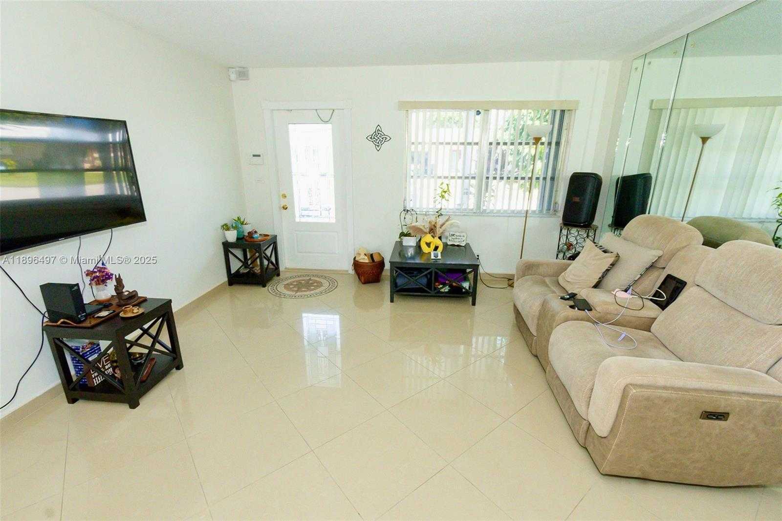 Small Image of 4518 NORTH WEST 45TH CT, Tamarac Number 14