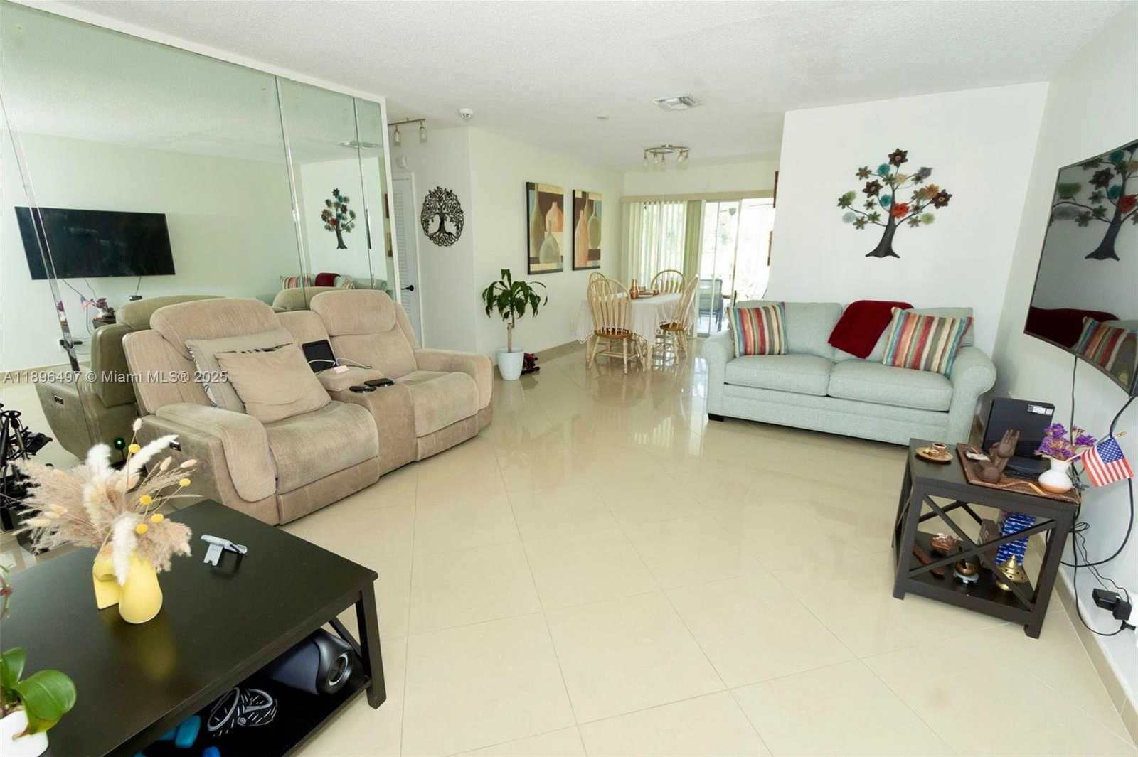 Small Image of 4518 NORTH WEST 45TH CT, Tamarac Number 16