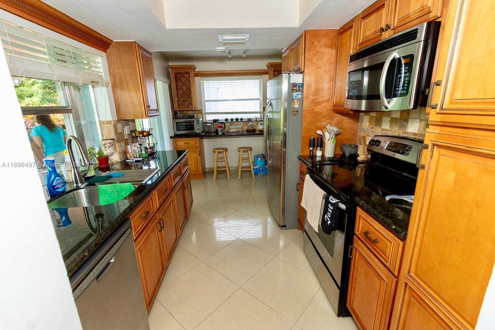 Small Image of 4518 NORTH WEST 45TH CT, Tamarac Number 24