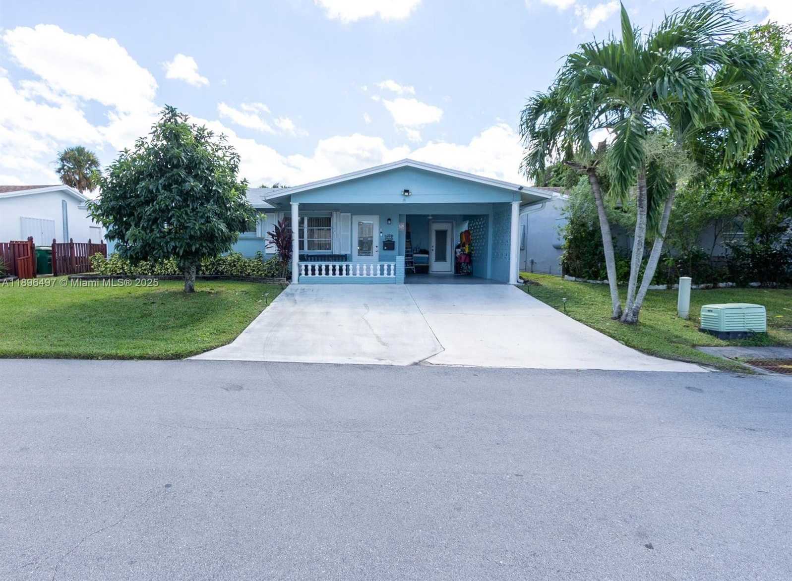 Small Image of 4518 NORTH WEST 45TH CT, Tamarac Number 4