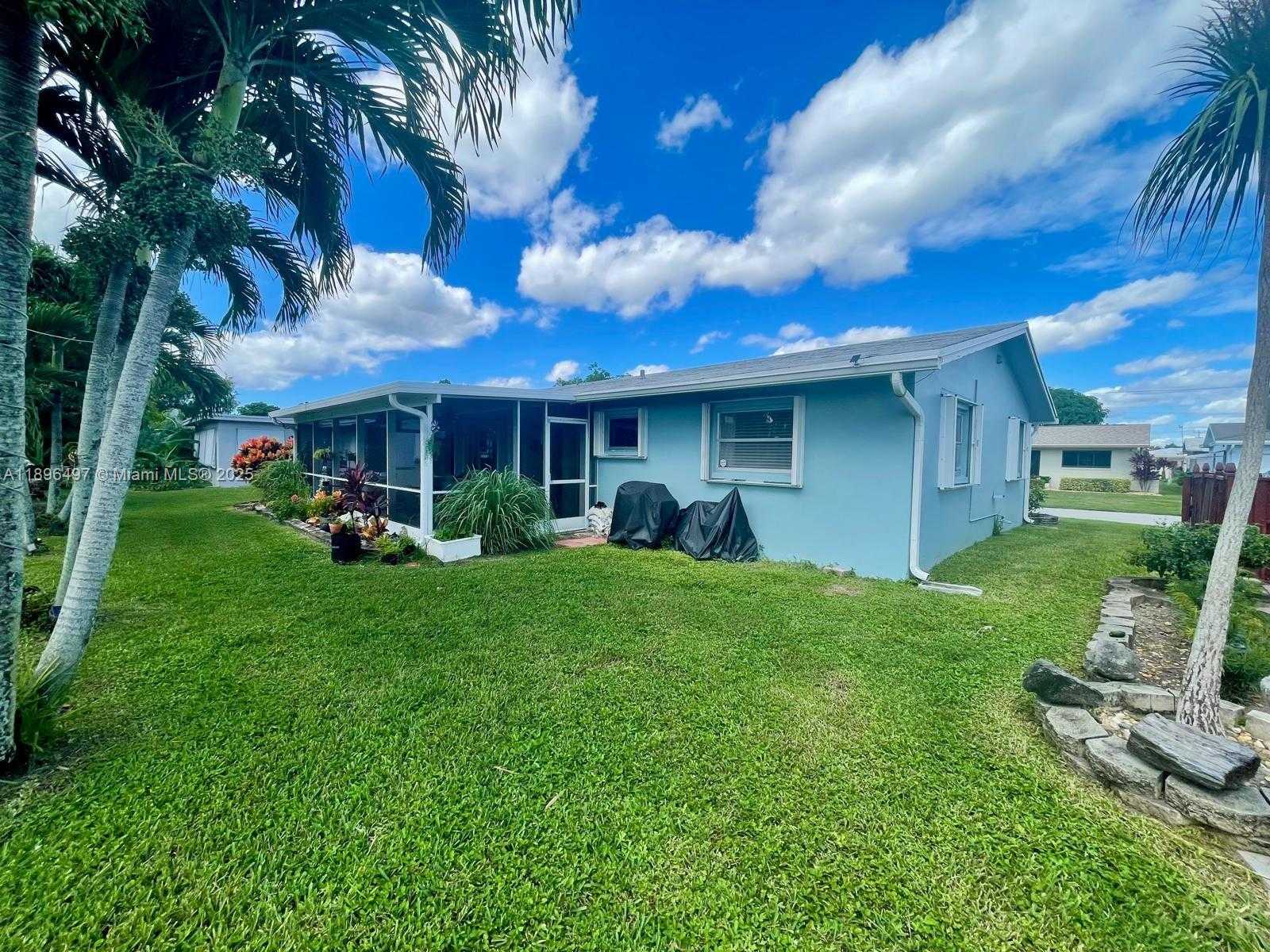 Small Image of 4518 NORTH WEST 45TH CT, Tamarac Number 6