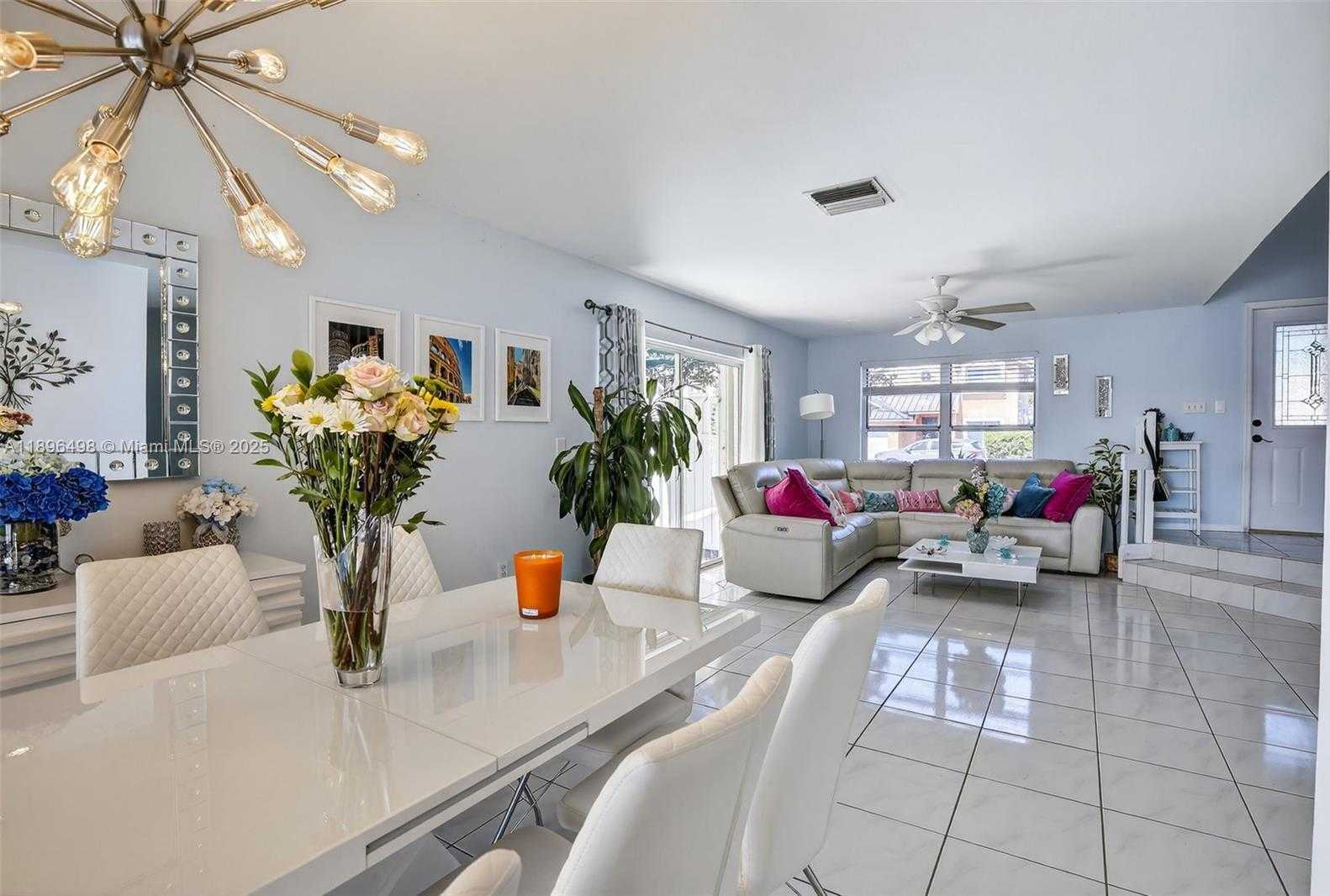 Small Image of 9710 SOUTH WEST 9TH CT, Pembroke Pines Number 10