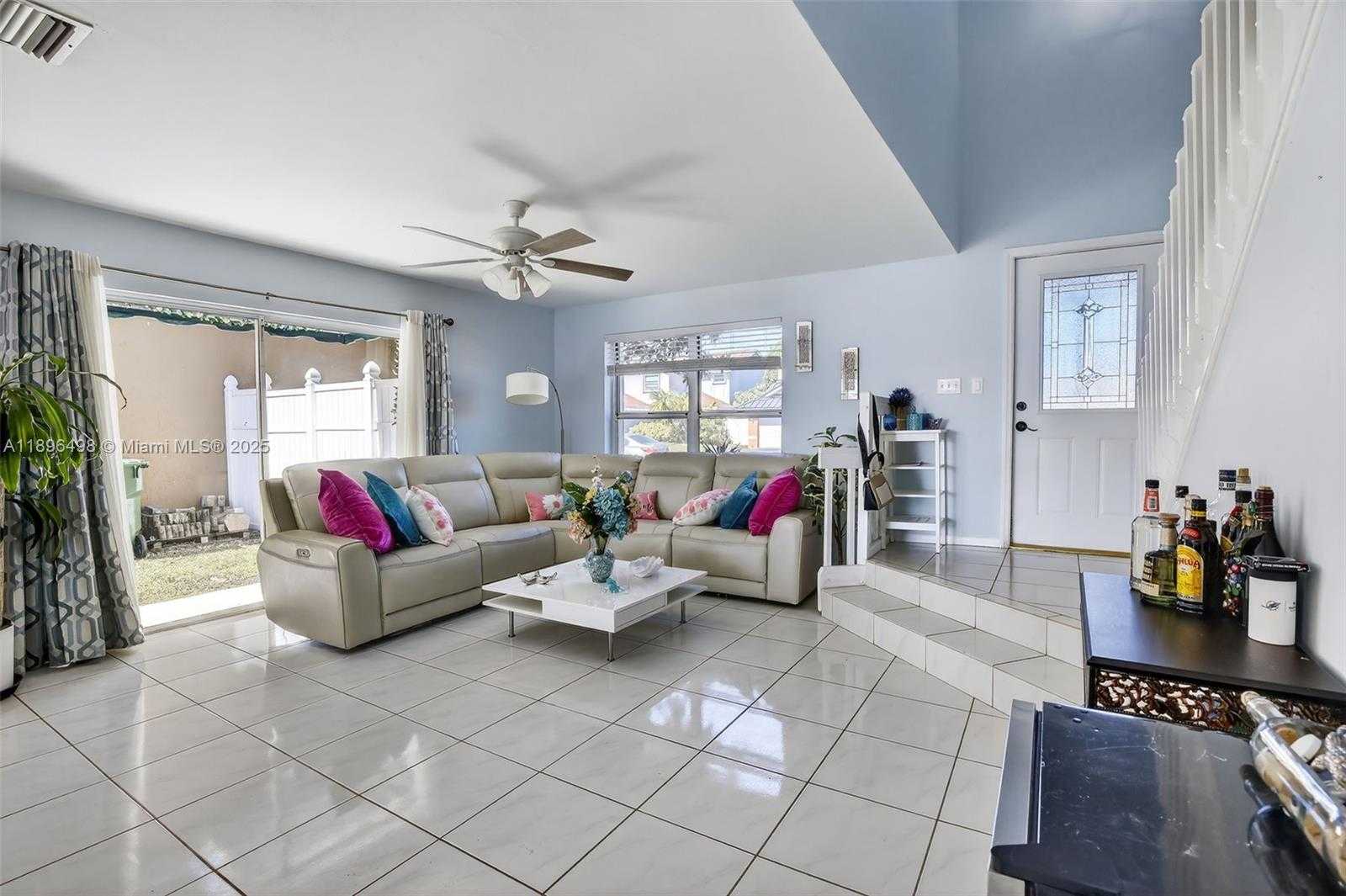 Small Image of 9710 SOUTH WEST 9TH CT, Pembroke Pines Number 19