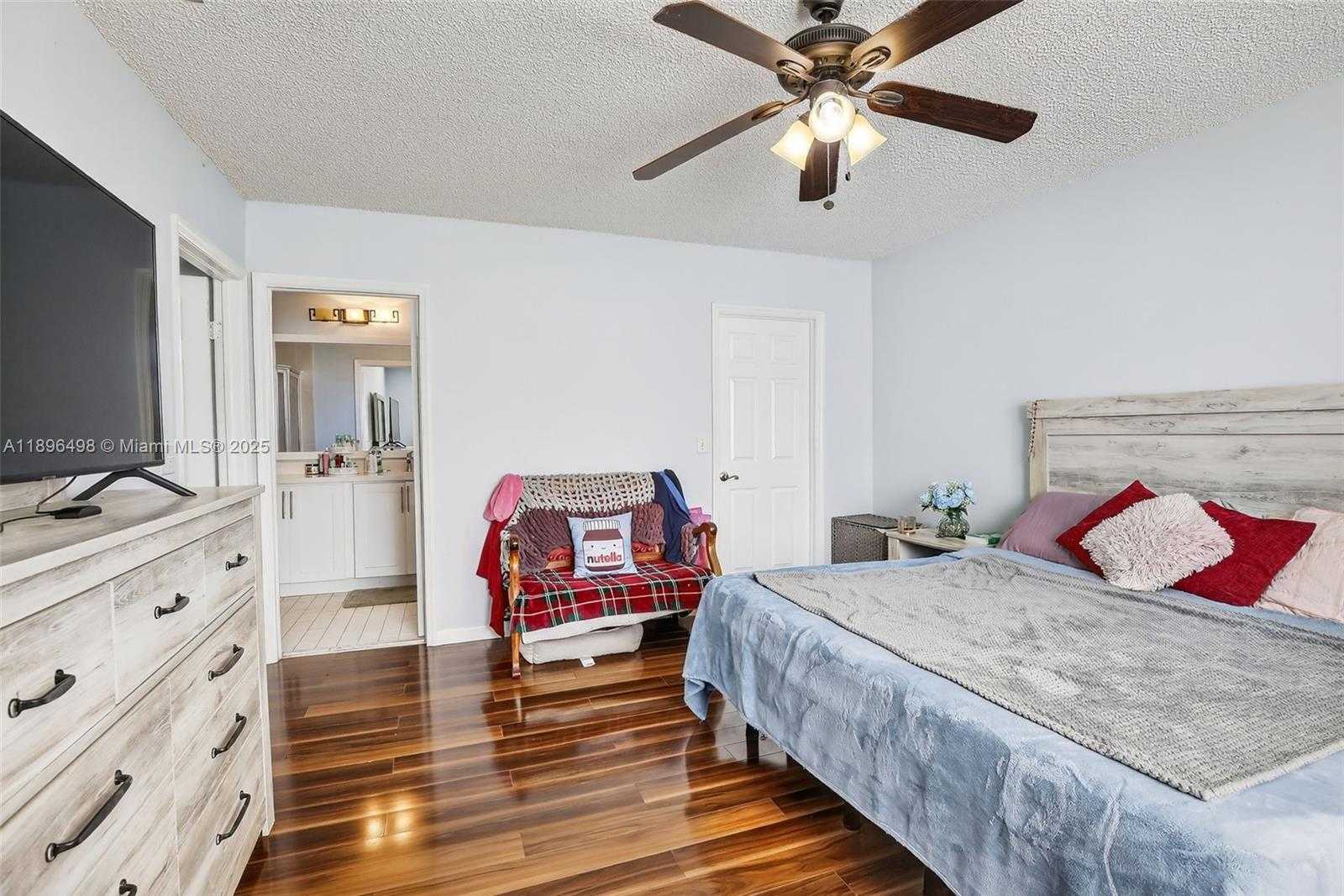 Small Image of 9710 SOUTH WEST 9TH CT, Pembroke Pines Number 22