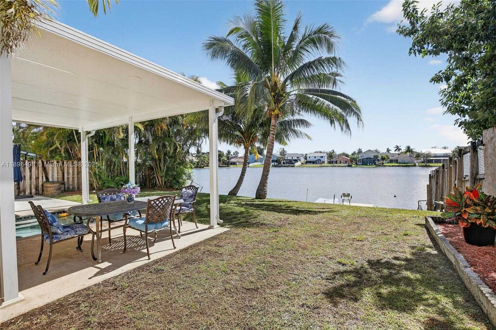 Small Image of 9710 SOUTH WEST 9TH CT, Pembroke Pines Number 34