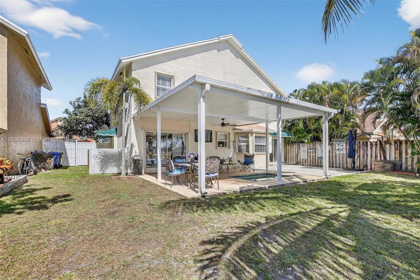 Small Image of 9710 SOUTH WEST 9TH CT, Pembroke Pines Number 36