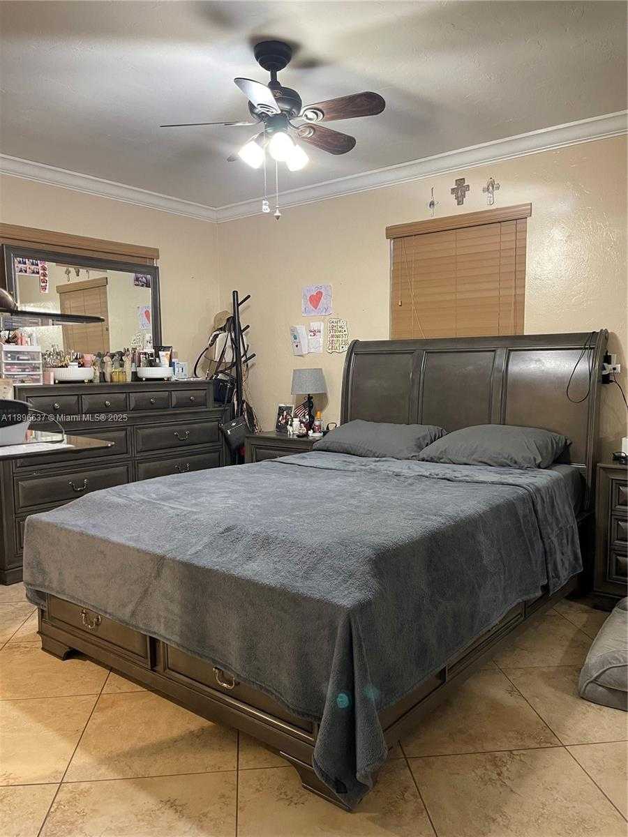 Small Image of 1961 36 AVENUE, Fort Lauderdale Number 18
