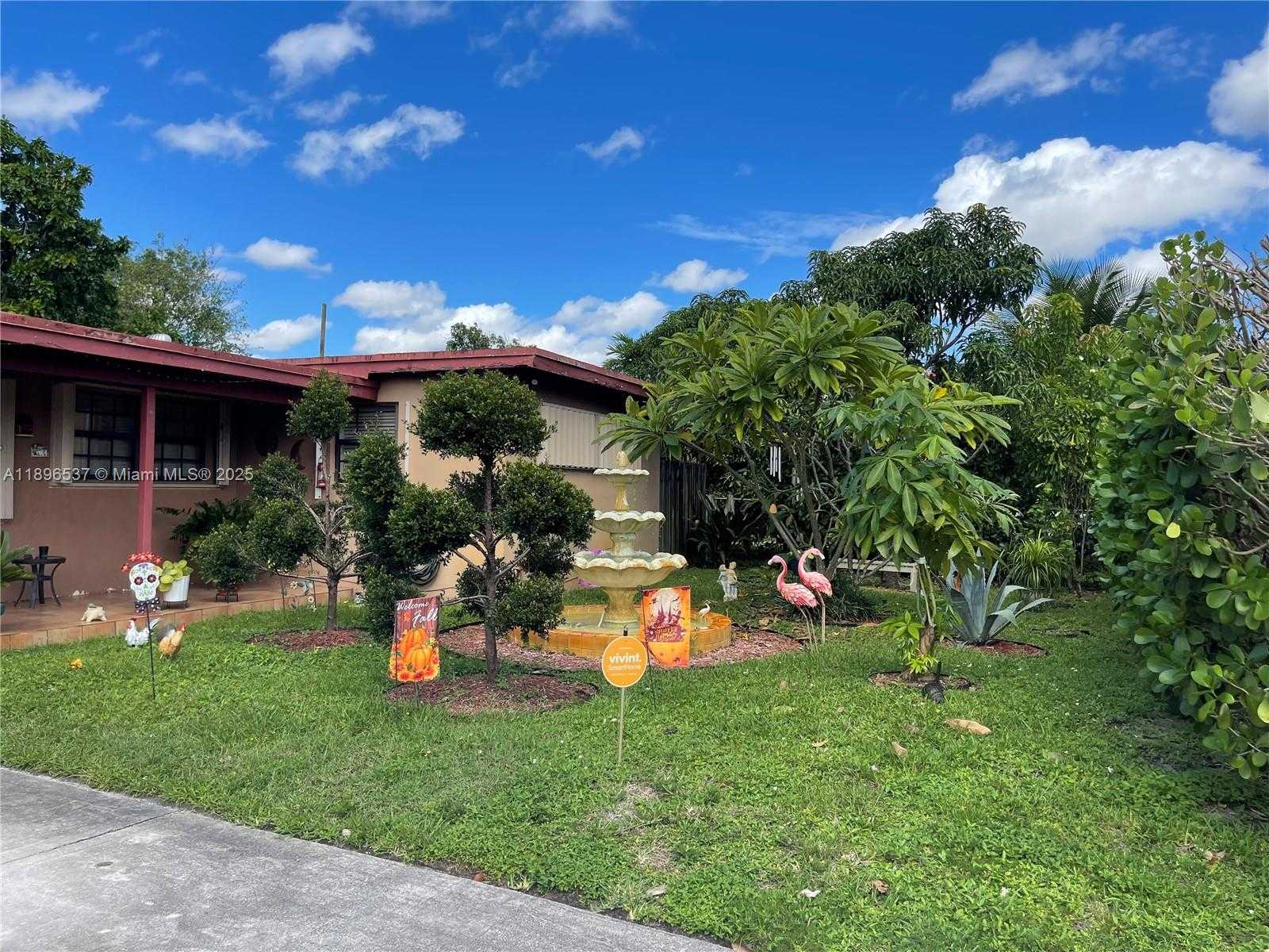 Small Image of 1961 36 AVENUE, Fort Lauderdale Number 3