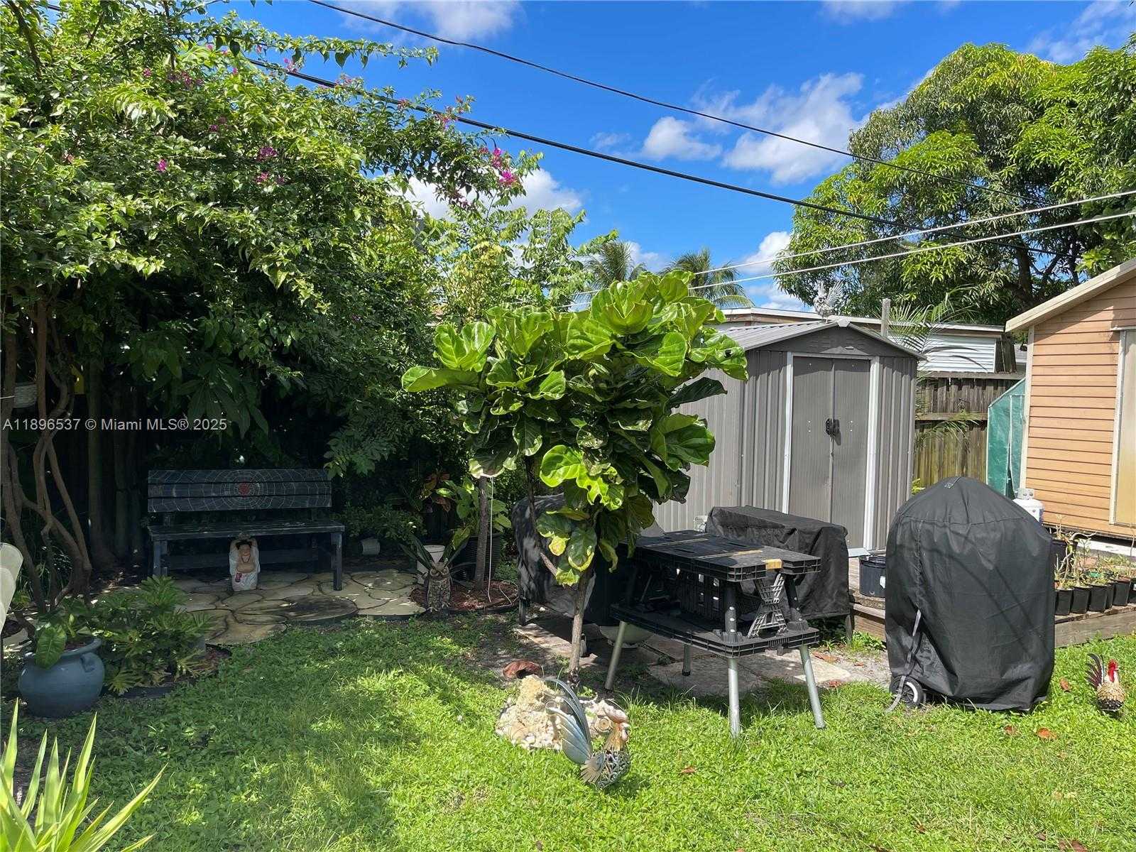 Small Image of 1961 36 AVENUE, Fort Lauderdale Number 30