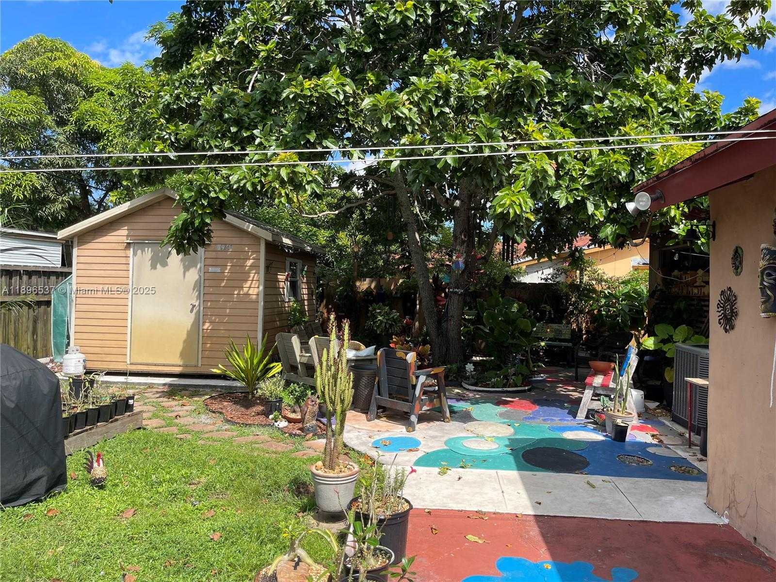 Small Image of 1961 36 AVENUE, Fort Lauderdale Number 31