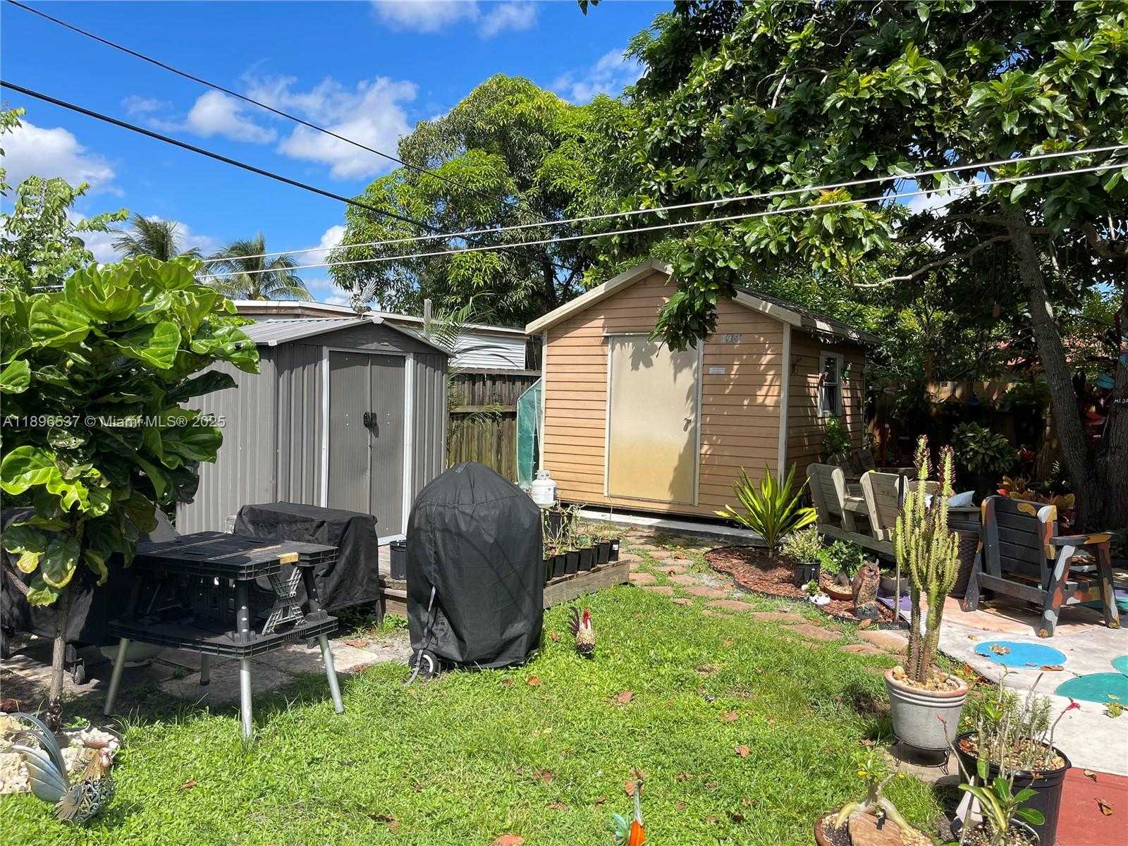 Small Image of 1961 36 AVENUE, Fort Lauderdale Number 34