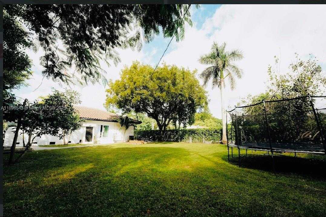 Small Image of 867 NORTH WEST 4TH AVE, Homestead Number 15