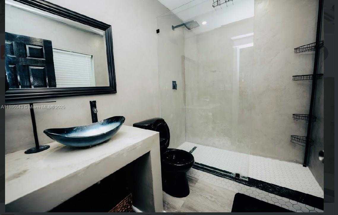 Small Image of 867 NORTH WEST 4TH AVE, Homestead Number 5
