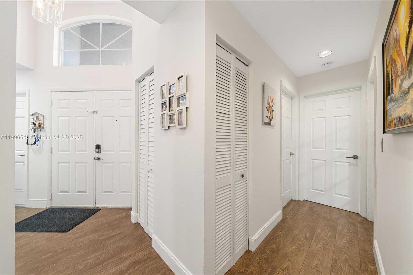 Small Image of 366 BEDFORD AVE, Weston Number 17