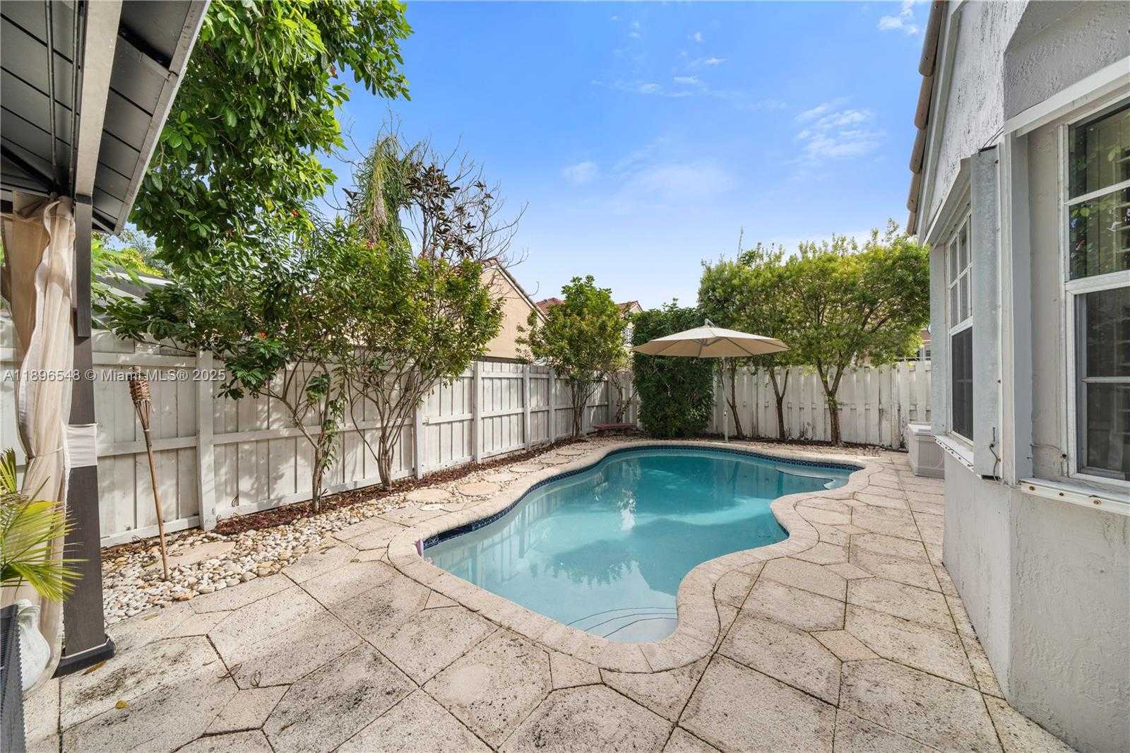 Small Image of 366 BEDFORD AVE, Weston Number 26