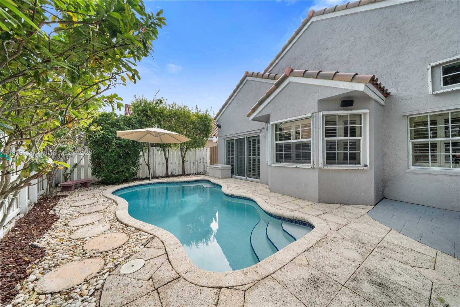 Small Image of 366 BEDFORD AVE, Weston Number 27