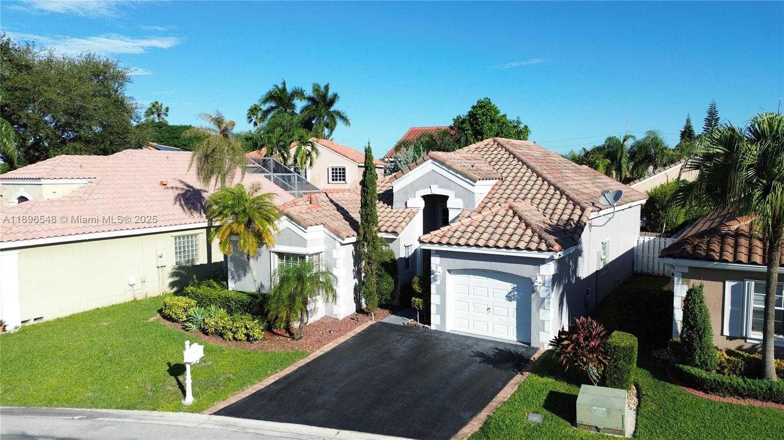 Small Image of 366 BEDFORD AVE, Weston Number 3