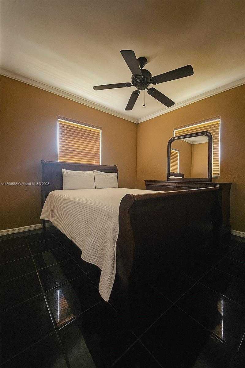 Small Image of 15770 NORTH WEST 17TH PL, Miami Gardens Number 21