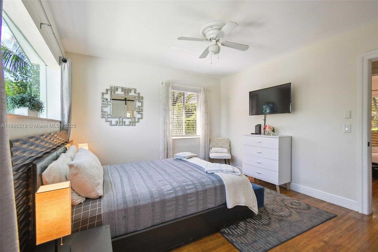Small Image of 942 SOUTH EAST 13TH AVE, Deerfield Beach Number 18