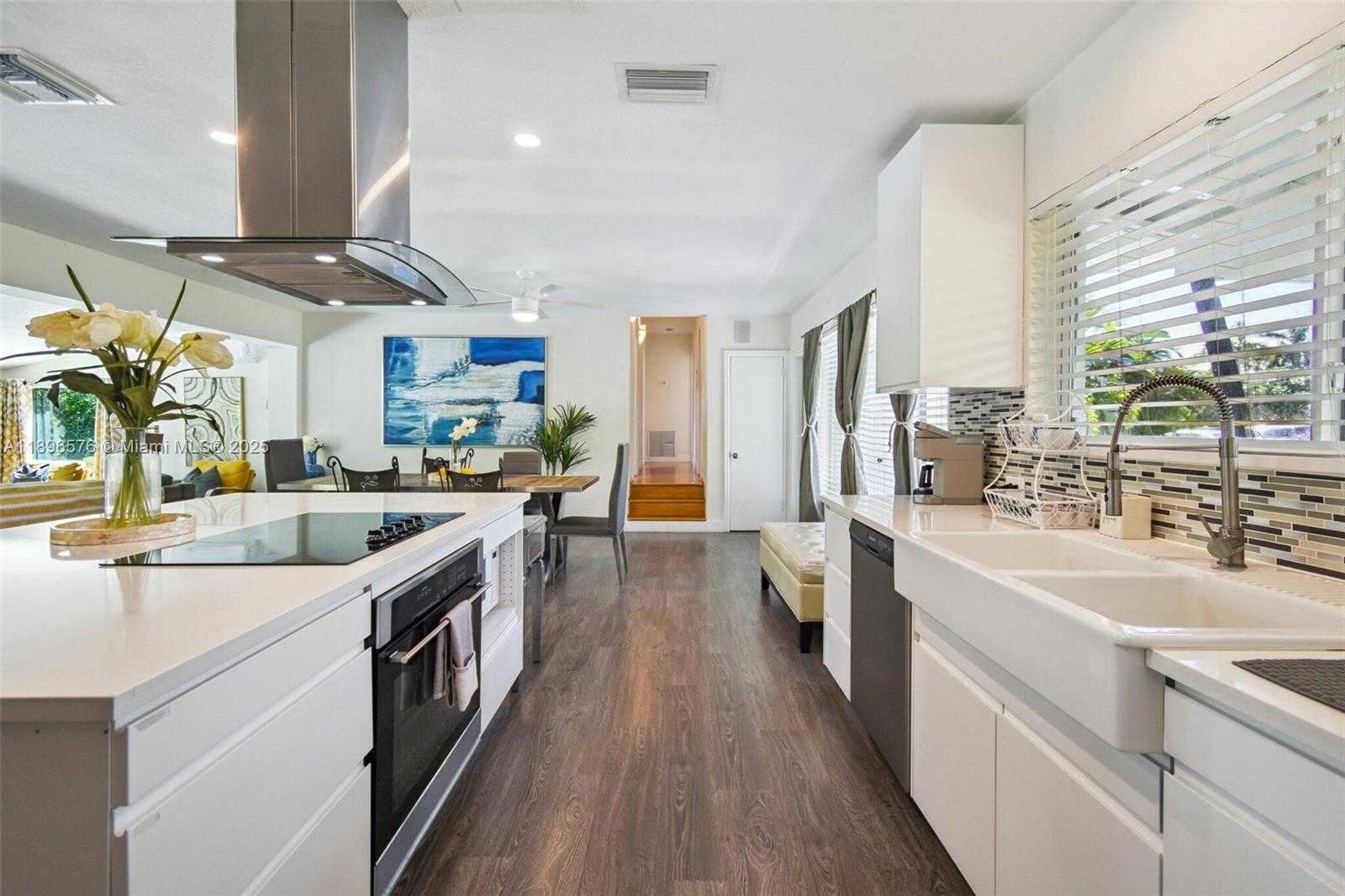 Small Image of 942 SOUTH EAST 13TH AVE, Deerfield Beach Number 2