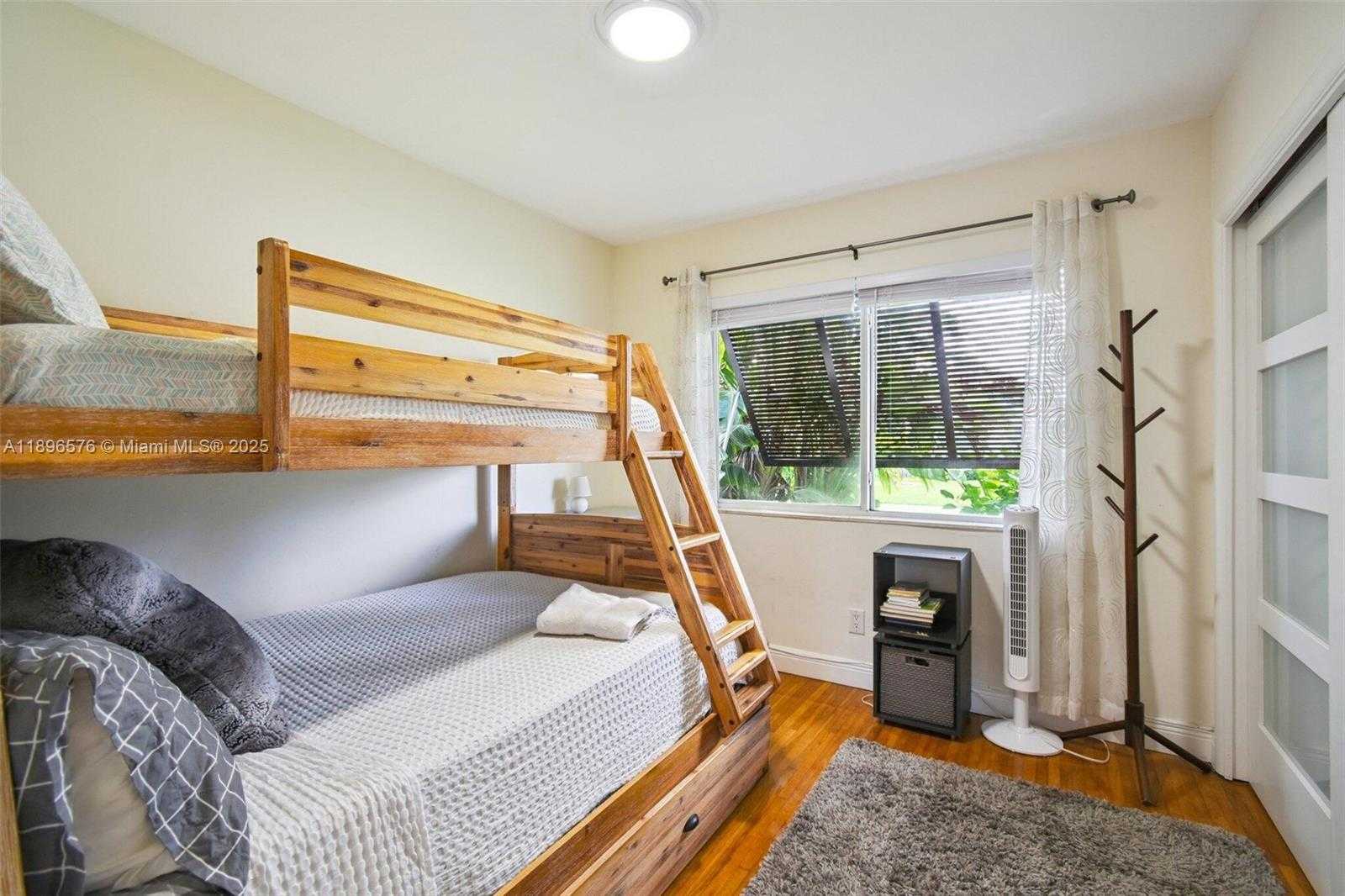 Small Image of 942 SOUTH EAST 13TH AVE, Deerfield Beach Number 24