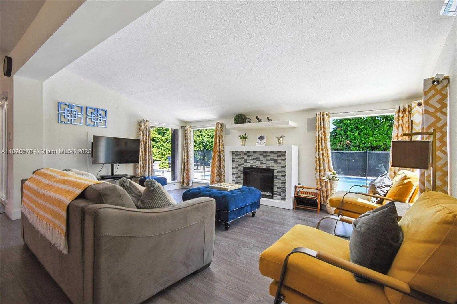 Small Image of 942 SOUTH EAST 13TH AVE, Deerfield Beach Number 9