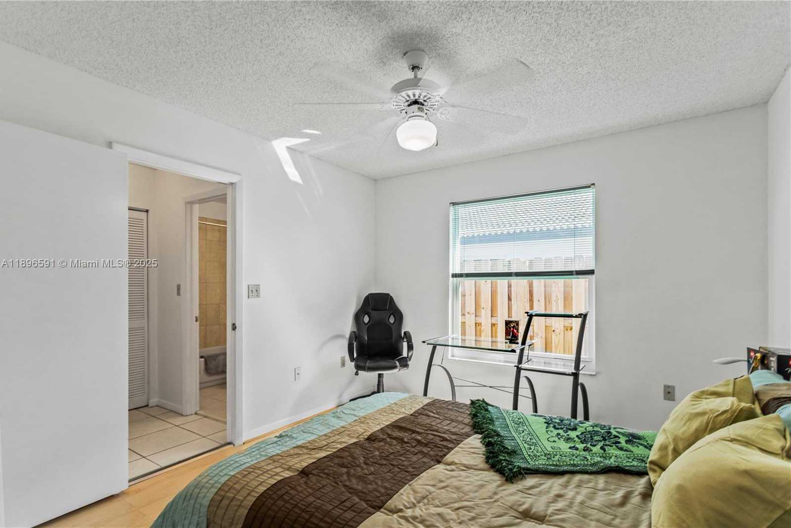 Small Image of 6090 NORTH WEST 179TH TER, Hialeah Number 19